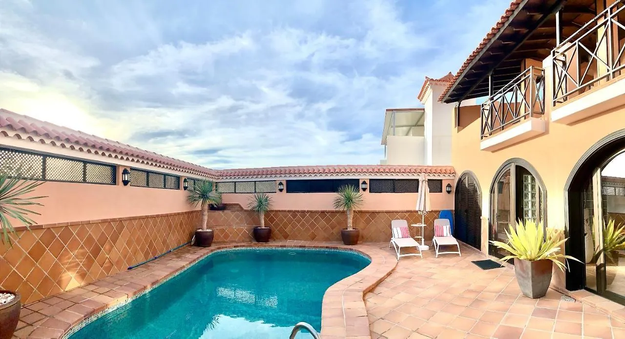 Your Holidays Home - Sta Monica - Costa Adeje İspanya