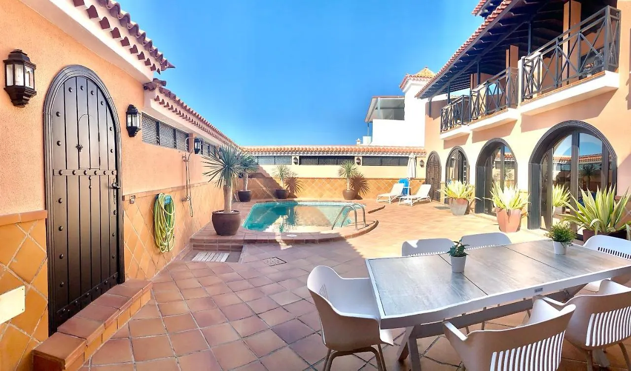 Your Holidays Home - Sta Monica - Costa Adeje 0*,  İspanya